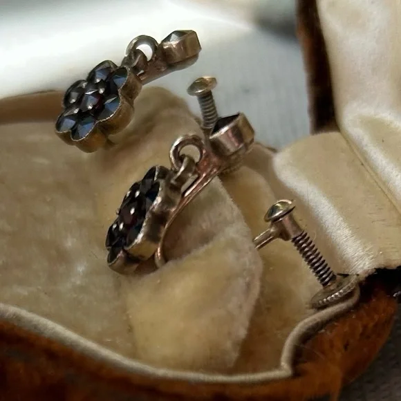 Antique Garnet Gold Gilt Eearrings